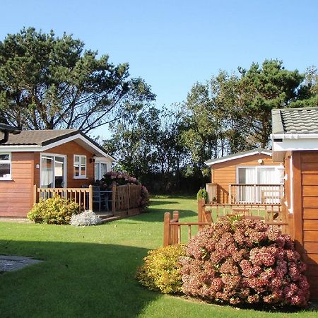 Chalets & Lodges At Atlantic Bays Holiday Park Padstow Luaran gambar