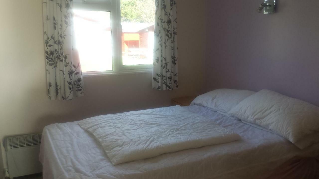 Chalets & Lodges At Atlantic Bays Holiday Park Padstow Luaran gambar